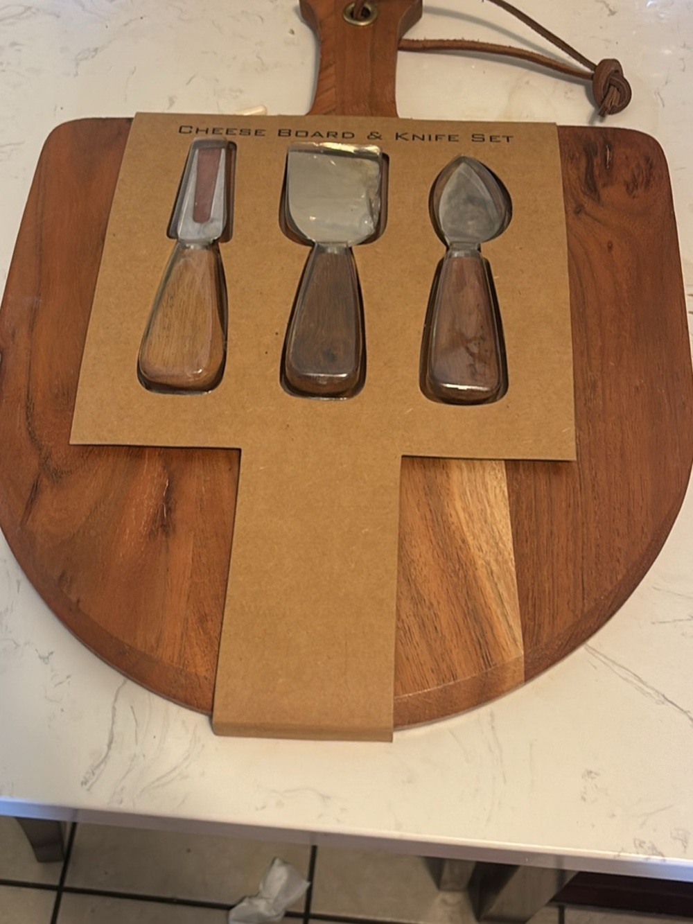 Wood Cheese Board with 3-Piece Knife Set - Natural Brown